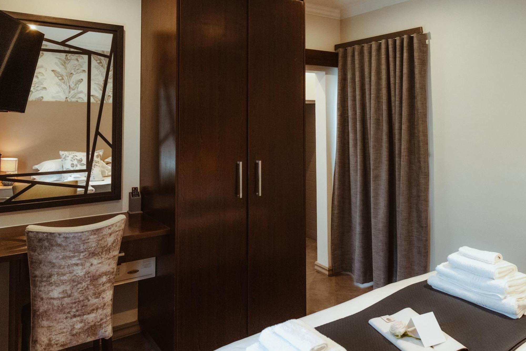 The Feather Hill Boutique Hotel Potchefstroom Eksteriør bilde